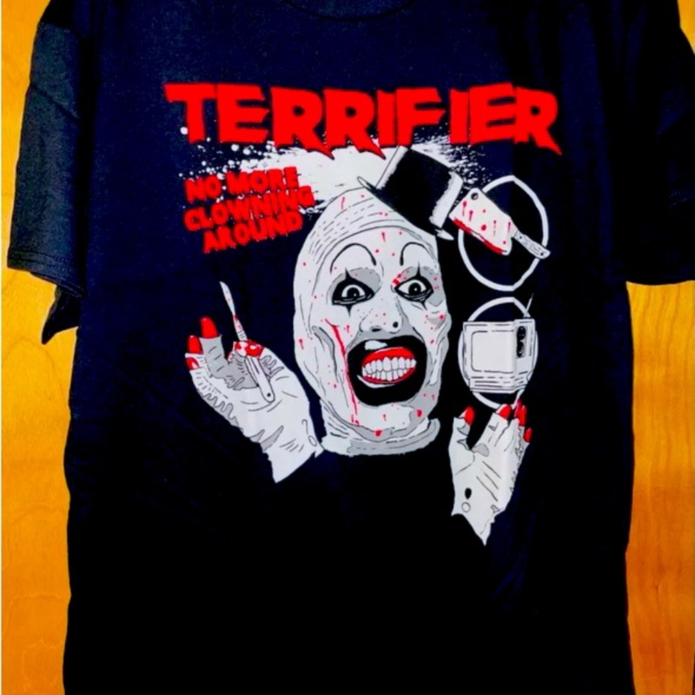 BRAND NEW TERRIFIER TSHIRT ART THE CLOWN HALLOWEEN SPENCERS DARK AGE CINEMA
